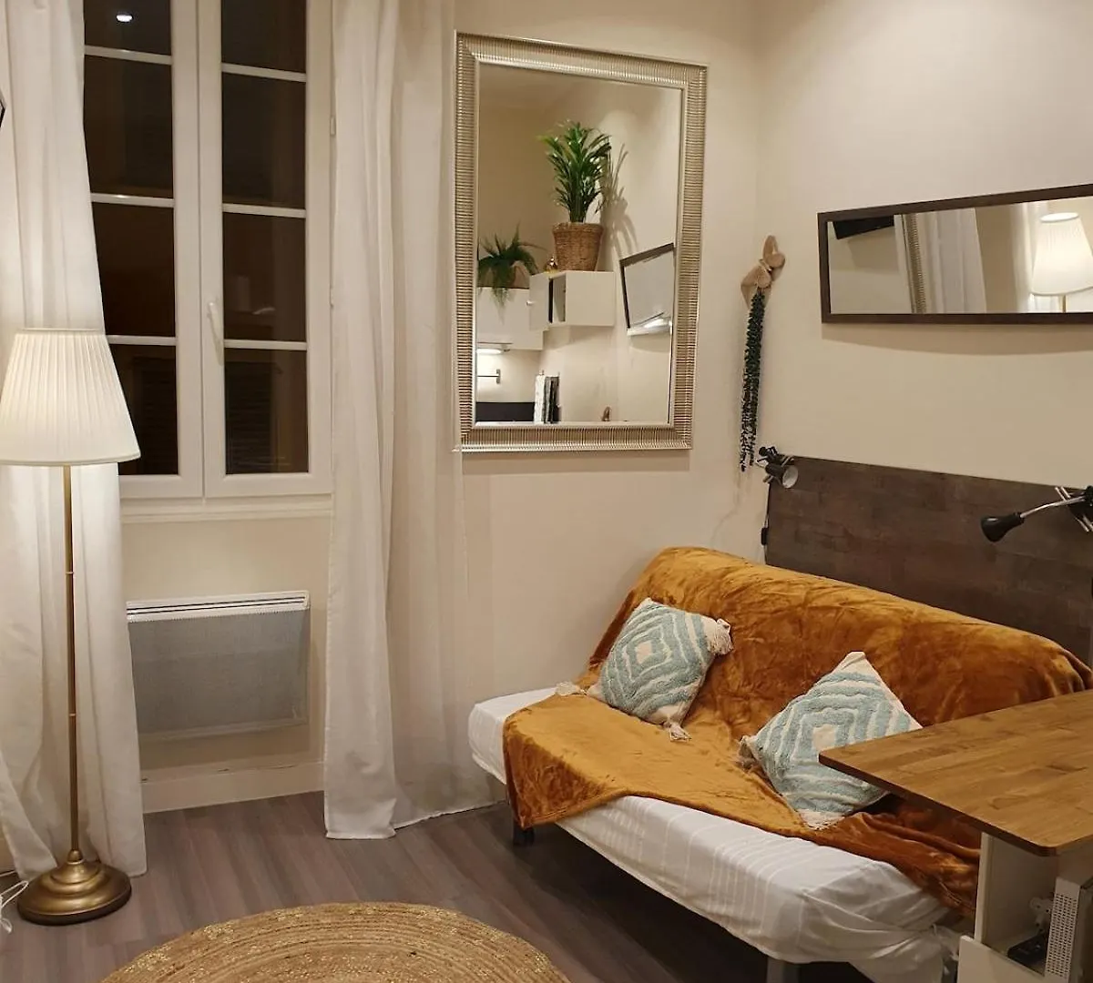 Apartment Studio Au Coeur Du Vieux Nice France
